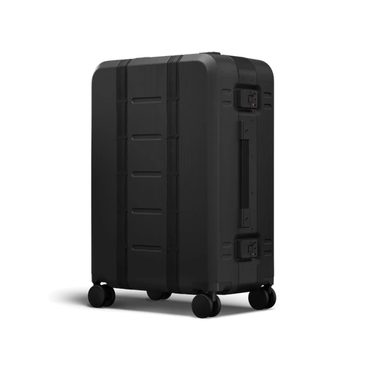 D_b_ Ramverk Check-in Medium Black Out